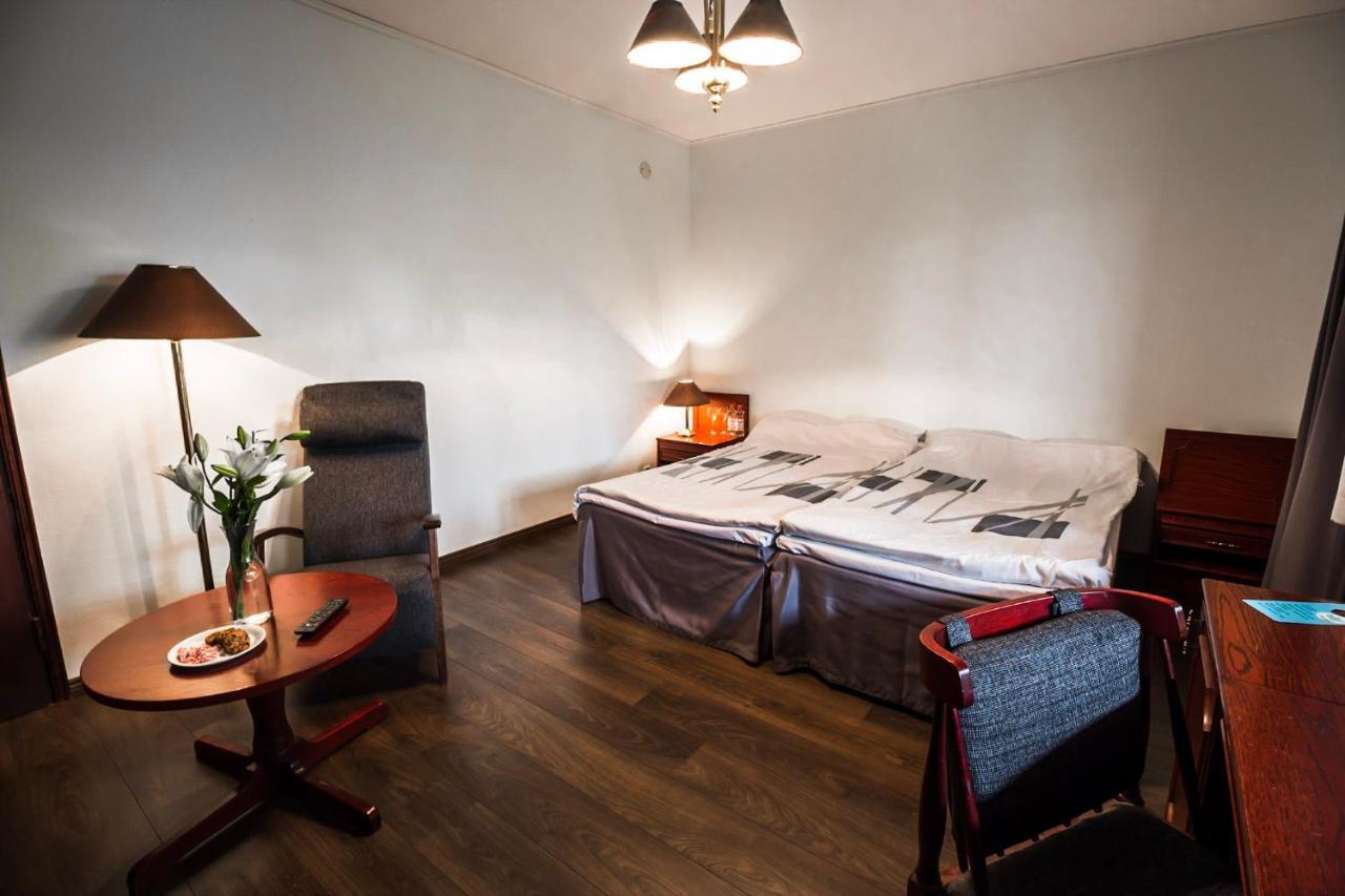 Hotel Laennentie Uusikaupunki Exteriér fotografie